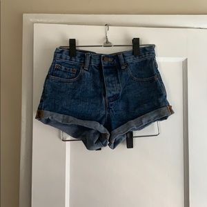 CUFFED JEAN SHORTS SIZE 24